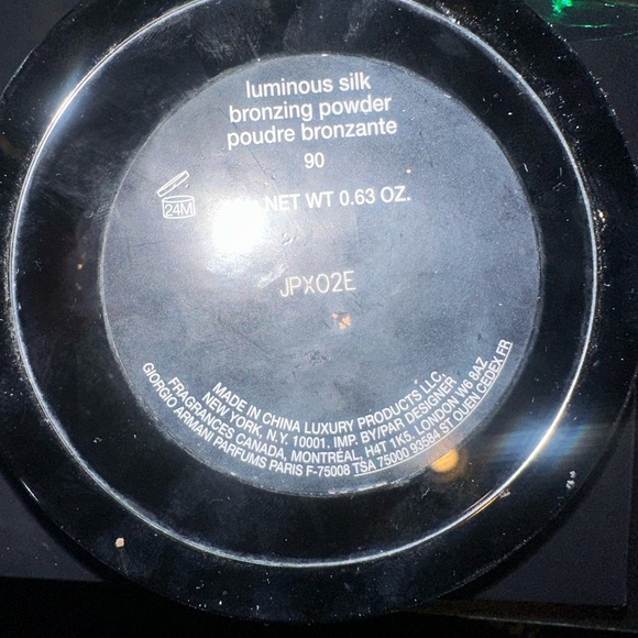 Giorgio Armani Luminous Silk Bronzer 90 - Picture 3 of 3